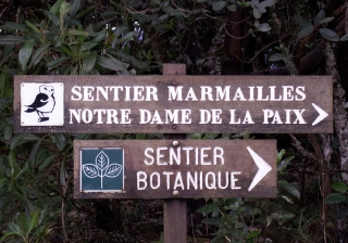 Panneau ONF Randonnée sentier marmaille Notre Dame de La Paix île de La Réunion.