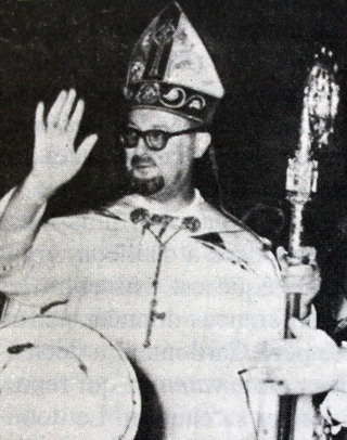 Monseigneur Guibert évêque de La Réunion
